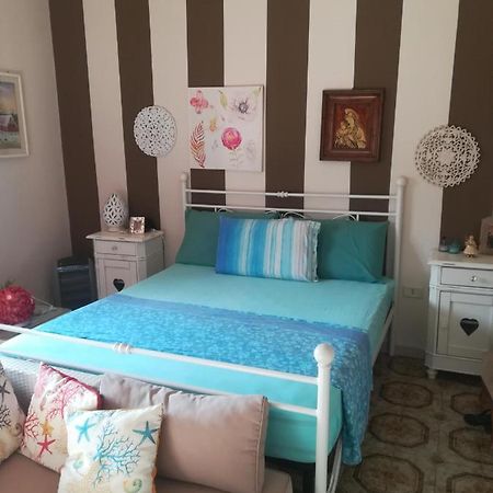 Casa Ale Bed and Breakfast Brindisi Esterno foto