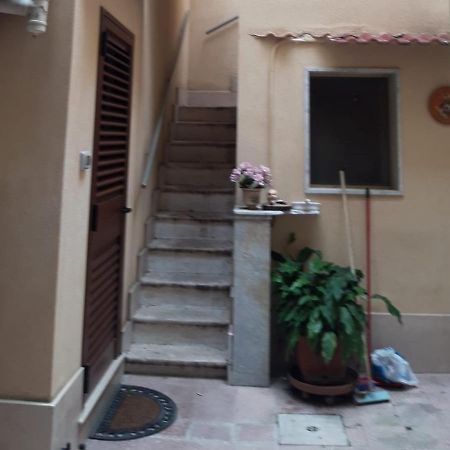 Casa Ale Bed and Breakfast Brindisi Esterno foto